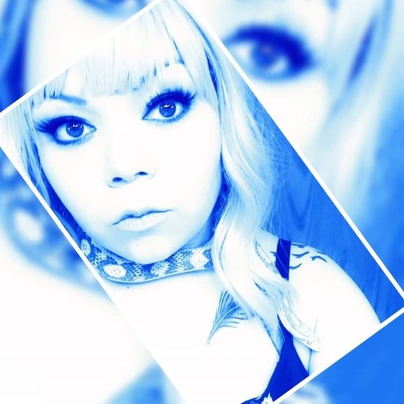 Meet your Posher, Jaclyn - Picture 1 of 1